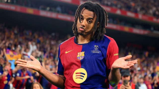 غياب كوندي يفرض تغييرًا دفاعيًا على برشلونة أمام ريال مدريد